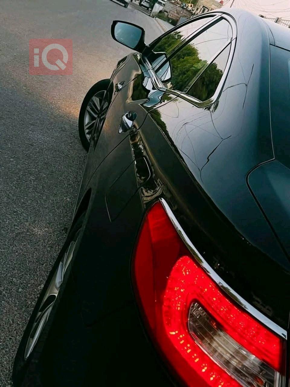 هیوندای ازێرا